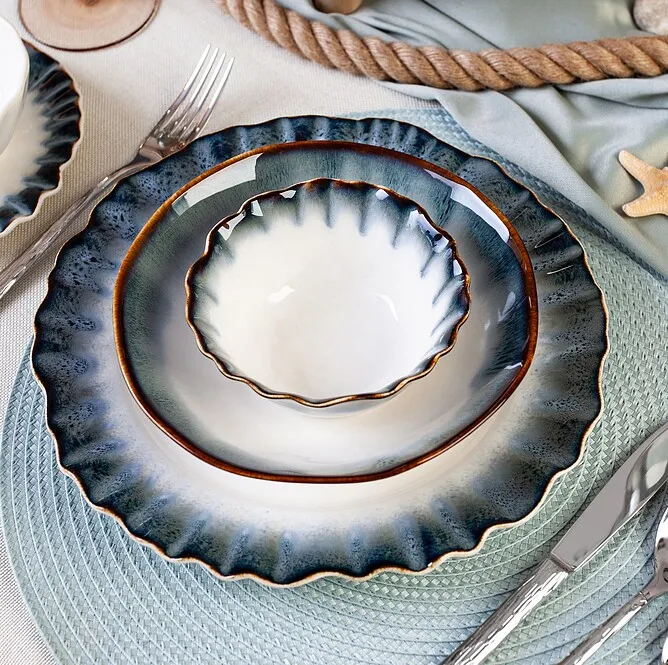 Серия фарфоровой посуды Galactica